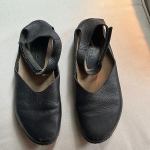 Uffizi Blake leather shoes size 37 1/2 made in Brazil